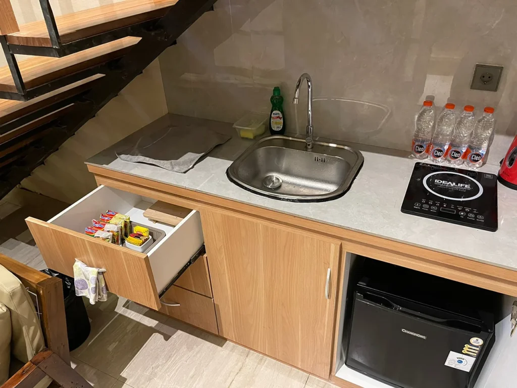 Ohana Suite Jasmine Minibar